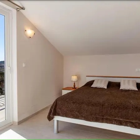 Apartment Affabilis Vip House