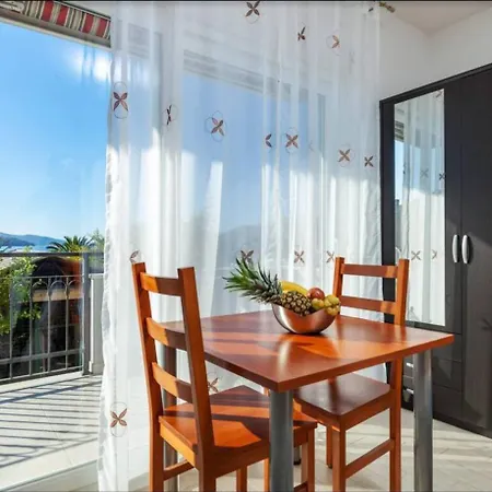 Apartment Affabilis Vip House *