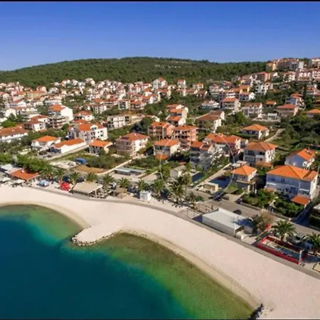 Affabilis Vip House Apartment Trogir