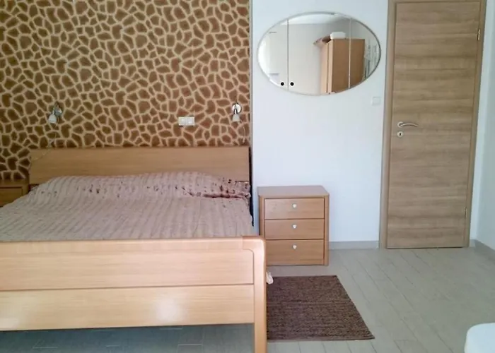 Affabilis Vip House アパート トロギール